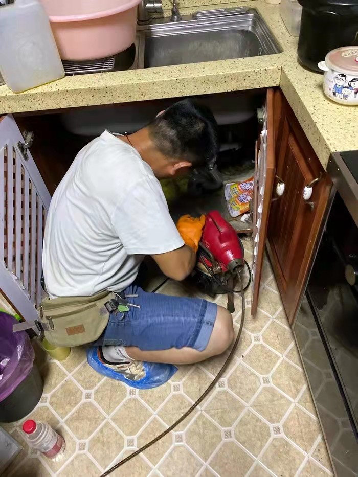 建华通下水道